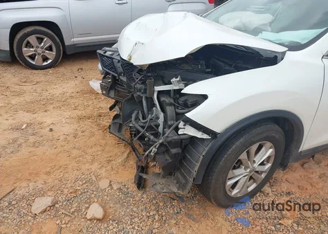 2015 Nissan Rogue Sv z USA, uszkodzony, nr VIN 5N1AT2ML1FC789676